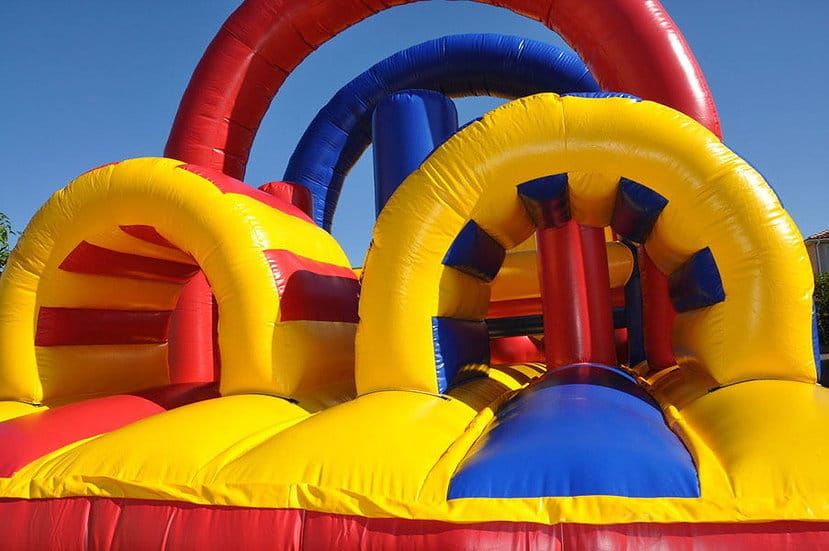 parcours sportif gonflable