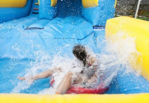 toboggan croco jeu gonflable