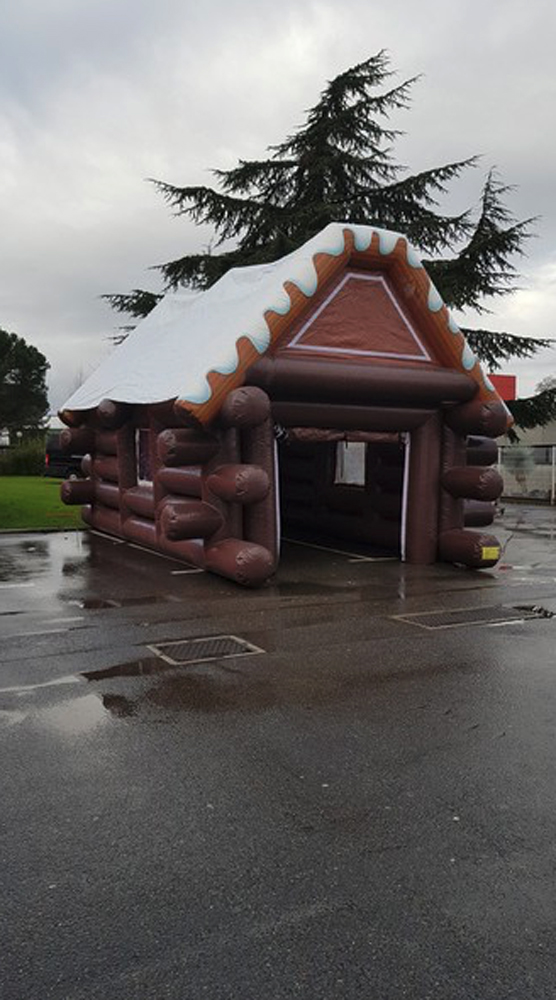 CHALET GONFLABLE 4