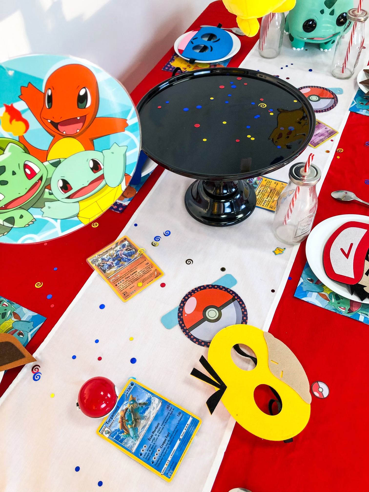 https://www.reves-en-fete.fr/wp-content/uploads/2021/04/Decoration-de-table-anniversaire-Pokemon-4.jpg